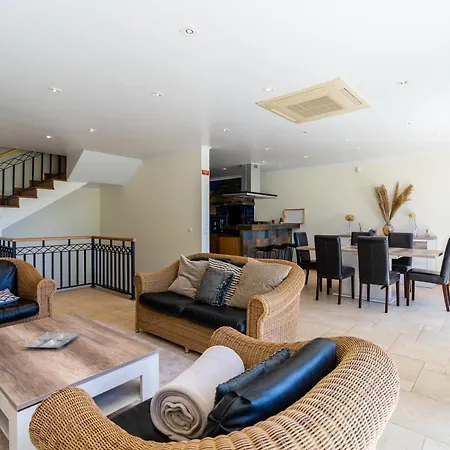 Infinite Ocean View 20m Above Ocean&beach * Arco da Calheta (Madeira)