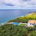 Infinite Ocean View 20m Above Ocean & Willa