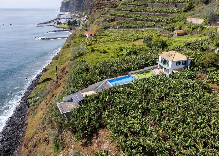 Villa Infinite Ocean View 20m Above Ocean & Arco da Calheta (Madeira)