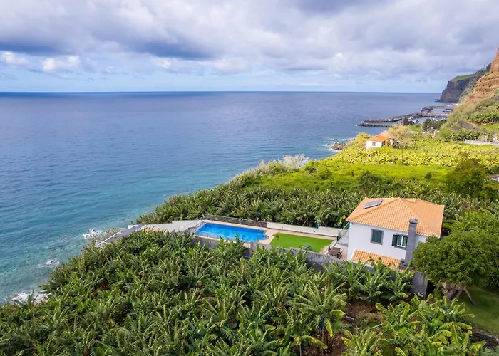 Infinite Ocean View 20m Above Ocean & Villa